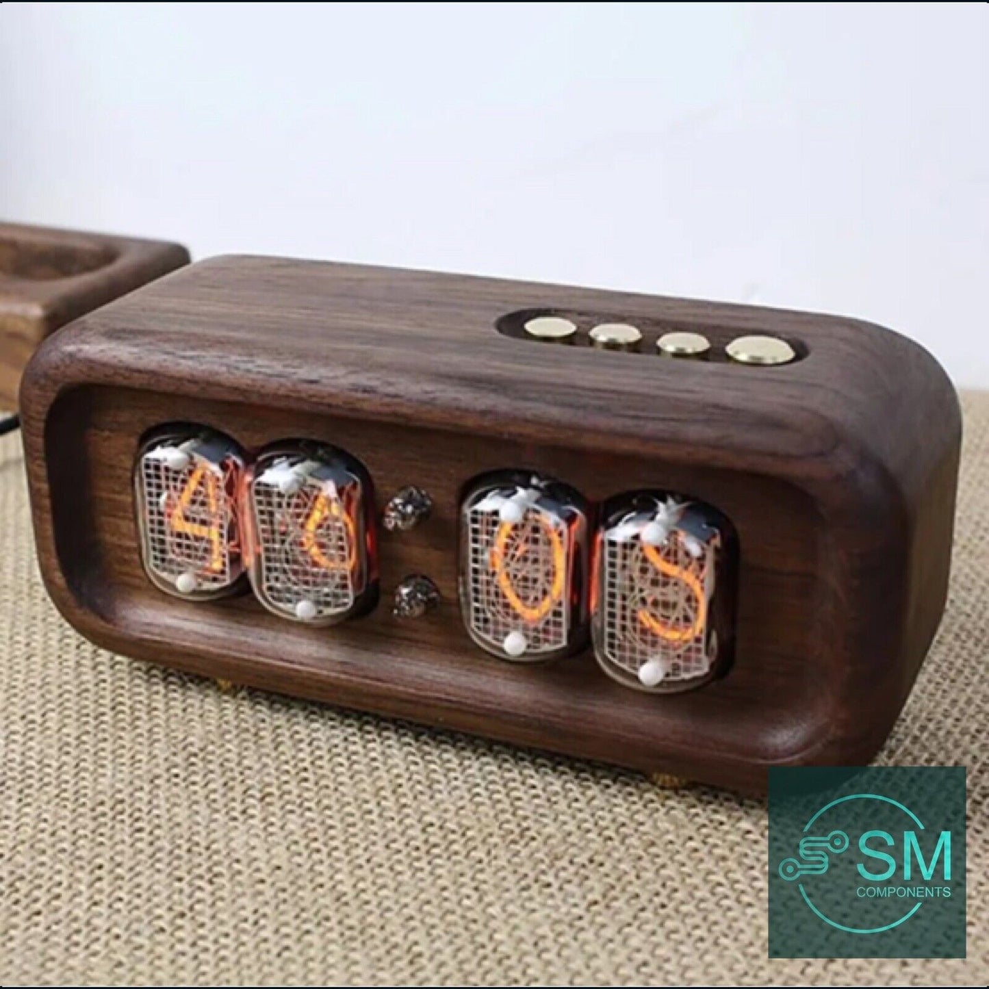 IN-12 IN12 4 Digit Nixie tube Clock Inc Dark Walnut Enclosure 12/24 Hr