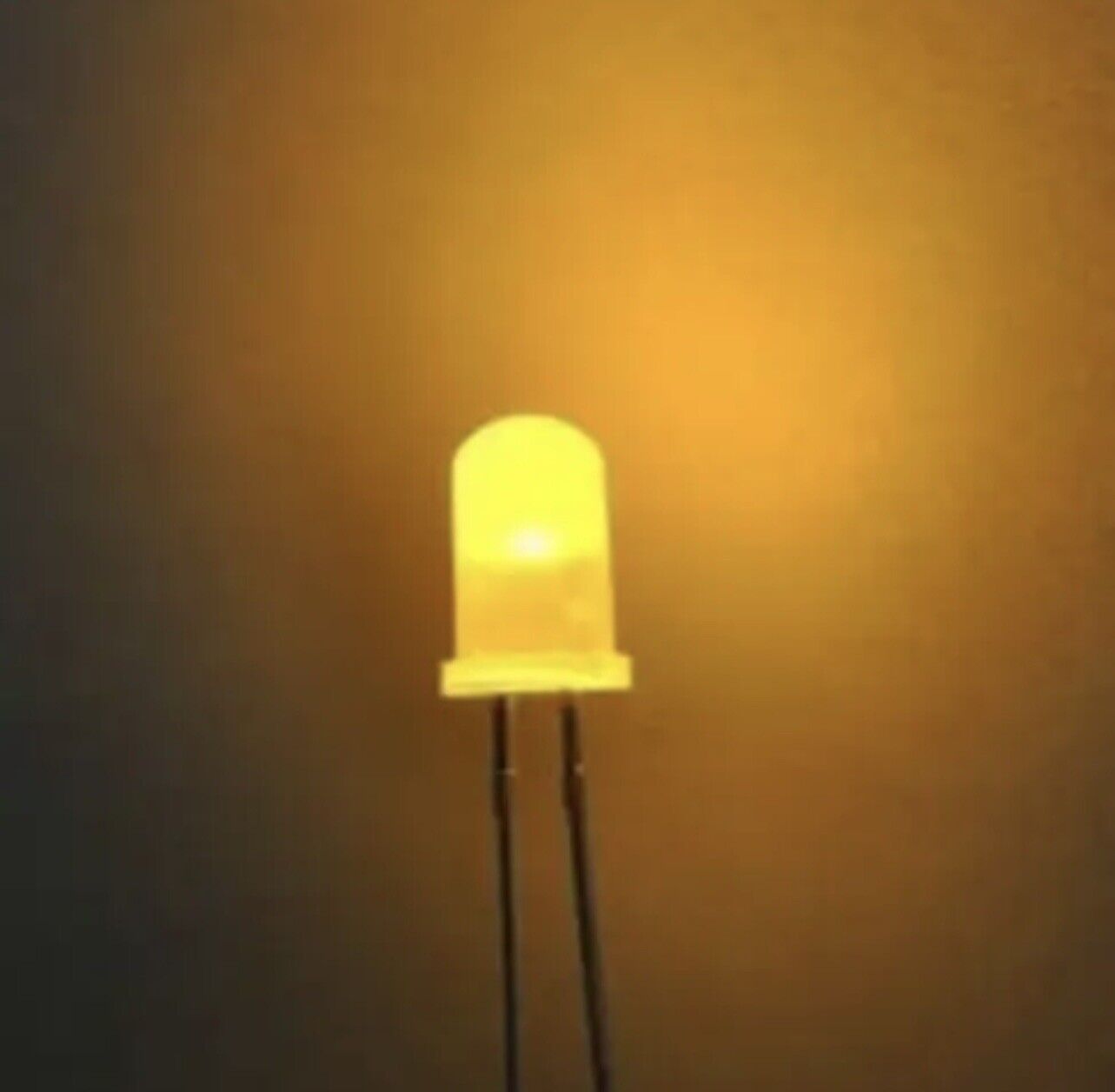 3mm YELLOW Led Light Emitting Diode Diffused Round Top With Edge 100pcs