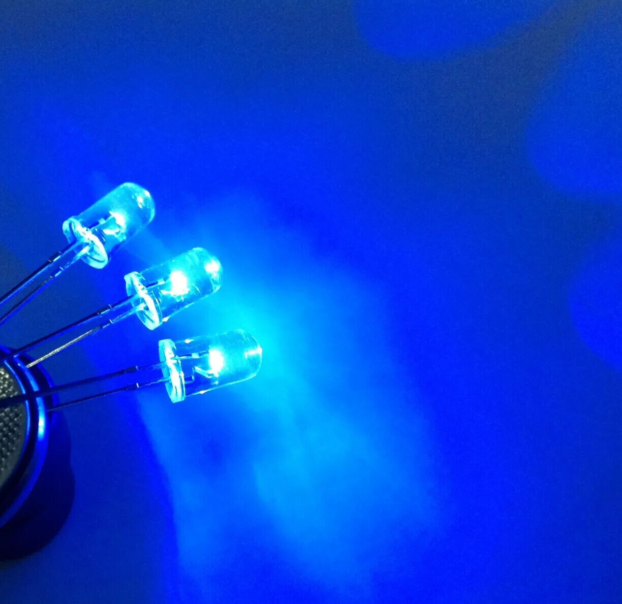 5mm Flashing Red Blue LED Light Emitting Diode Round 200PCS Red-Blue Flashing