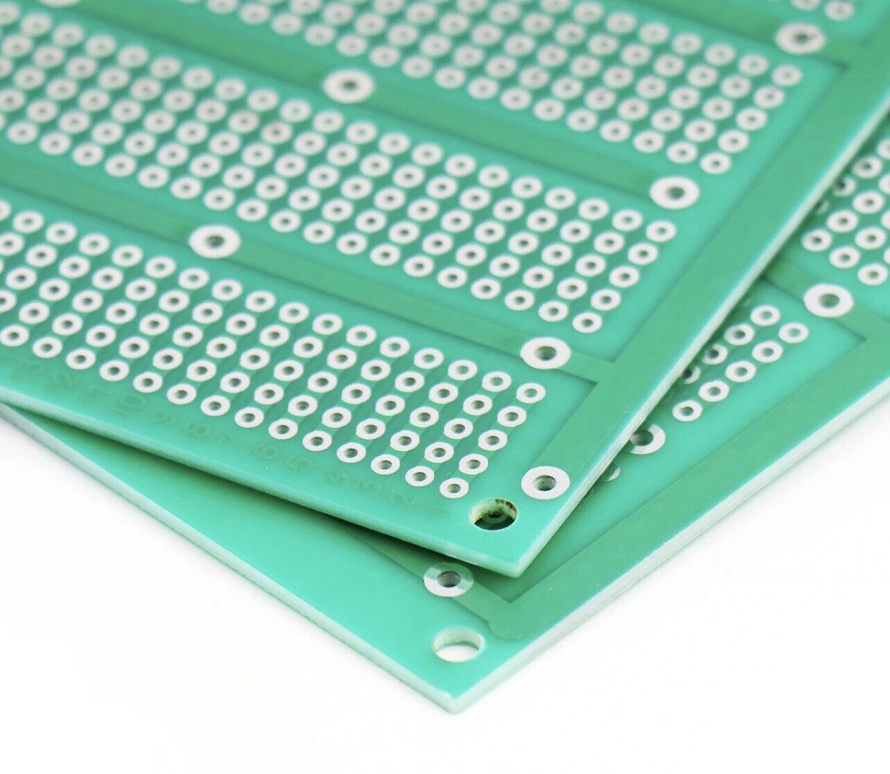 1 X Single Side FR4 DIY Breadboard Style Prototype 2.54mm Universal PCB 20x15cm