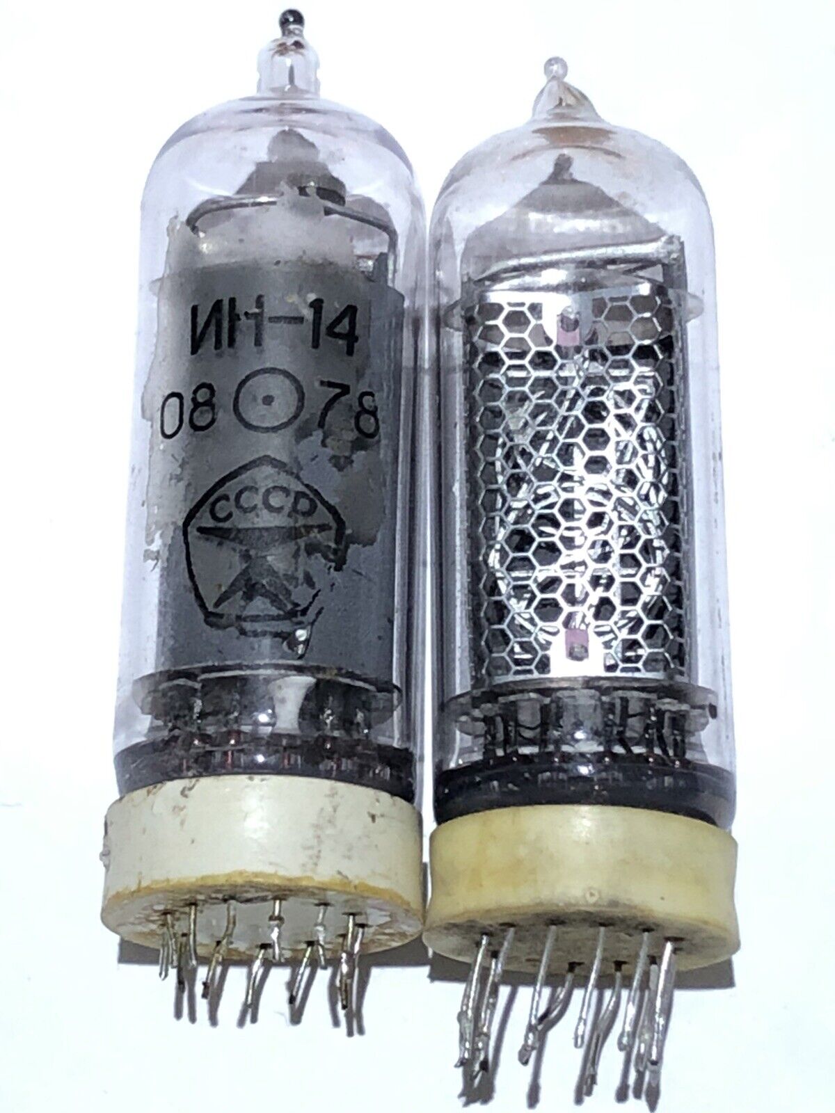 IN-14 Nixie tube Clock Inc Enclosed Walnut Base Brass Ring + Anti Cathode Poison