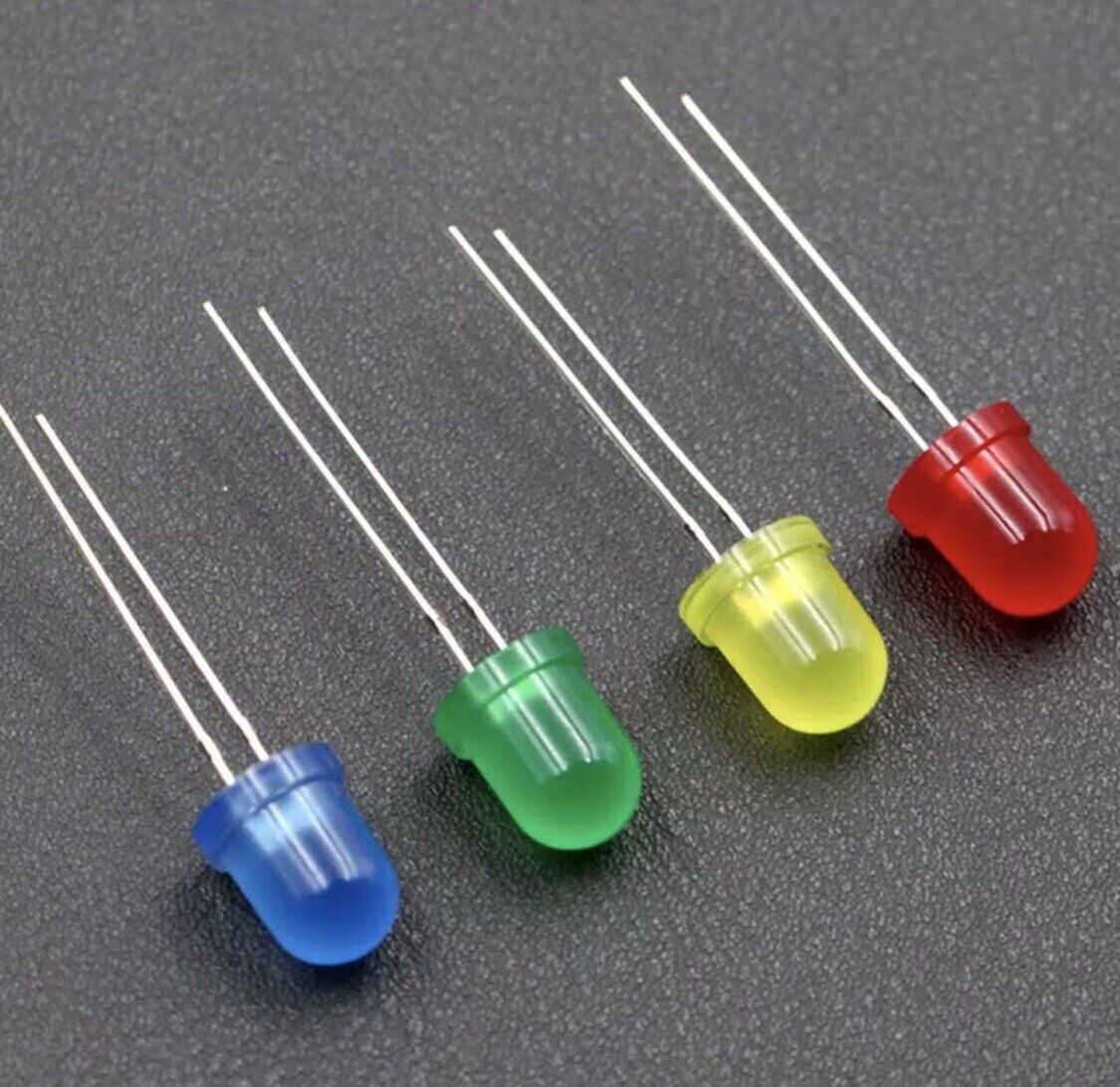 50pcs 8mm F8 YELLOW Diffused LED Light Emitting Diode Super Bright LED 590nm